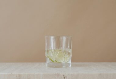Woda alkaliczna – czy naprawdę jest zdrowa? [Fakty]